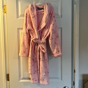 Pink w shimmery stars bathrobe